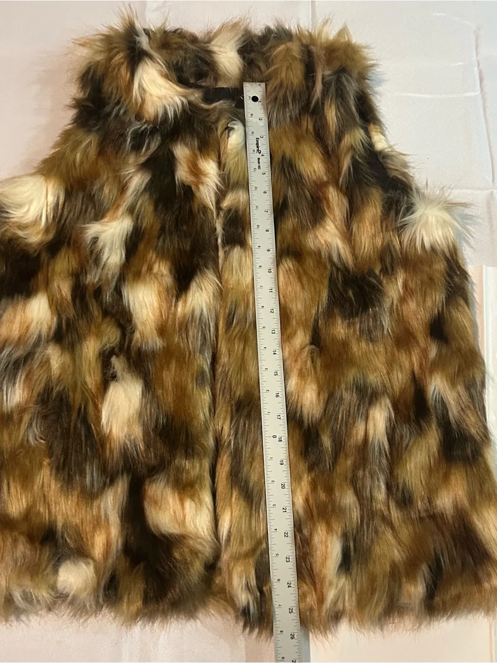 LE LUXE Faux Fur Vest $185